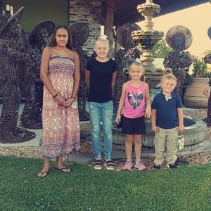 Meet your Posher, Tiffany